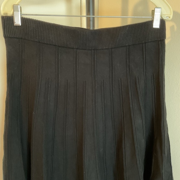 24. DKNY by Donna Karan Logo Grommet Black Skirt Size Medium - Picture 6 of 8